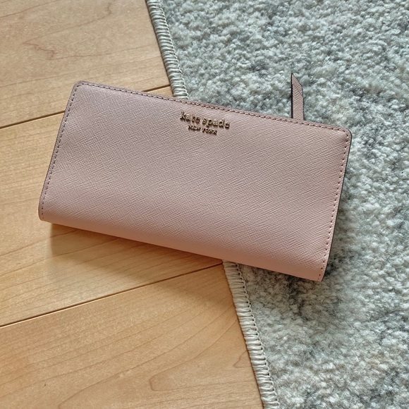 Kate Spade Wallet - Picture 1 of 7